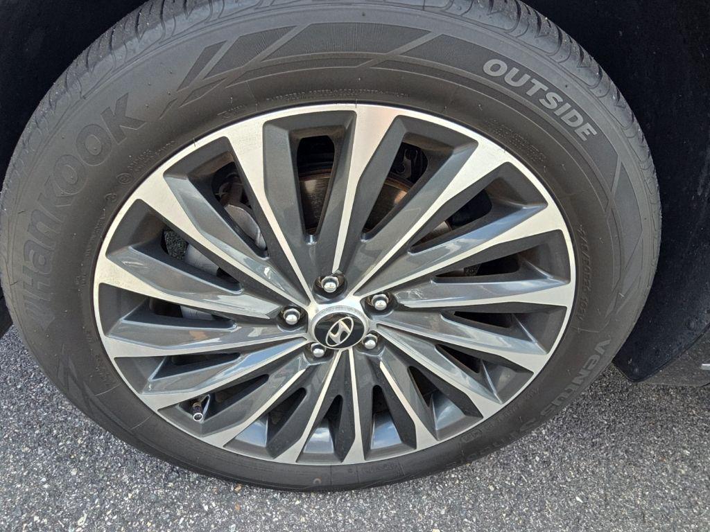 used 2024 Hyundai Palisade car, priced at $38,878