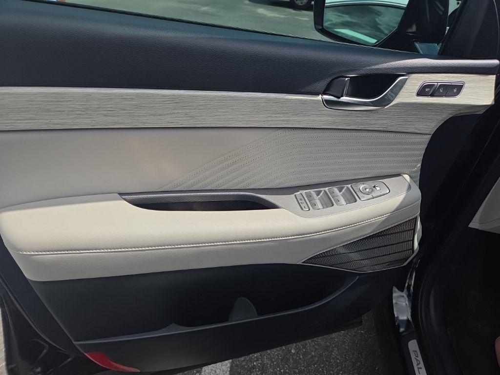 used 2024 Hyundai Palisade car, priced at $38,878