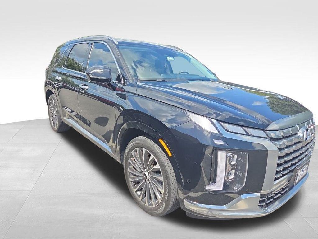 used 2024 Hyundai Palisade car, priced at $38,878