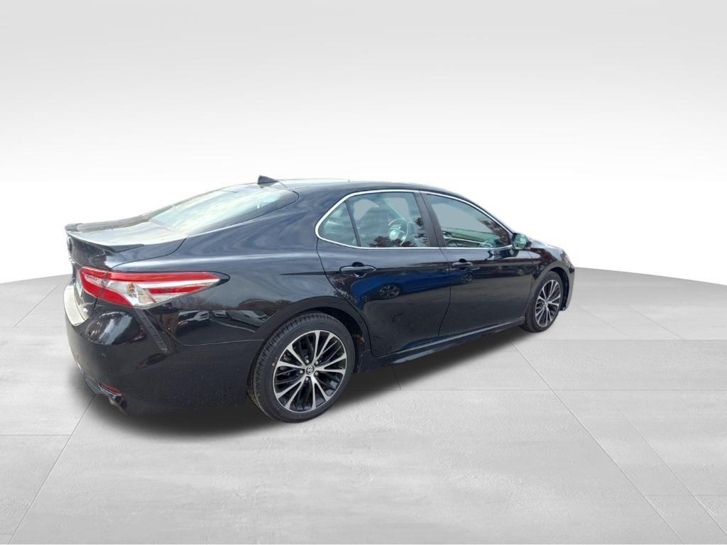 used 2018 Toyota Camry car, priced at $19,567
