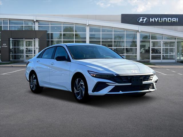 new 2025 Hyundai Elantra car, priced at $23,476