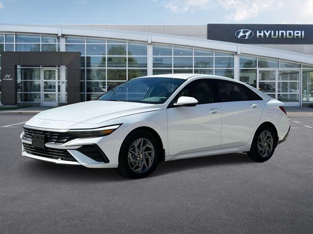 new 2025 Hyundai Elantra HEV car, priced at $26,080