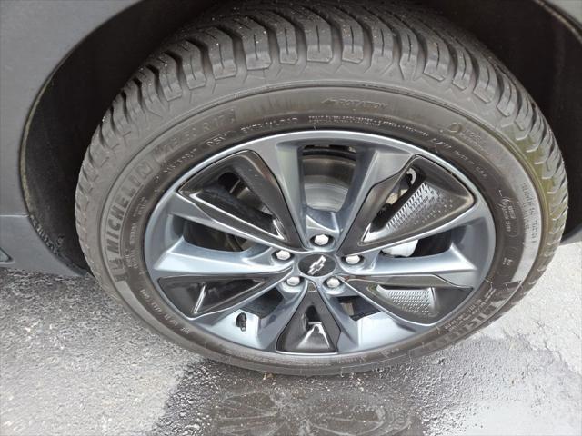 used 2022 Chevrolet Bolt EUV car, priced at $20,555