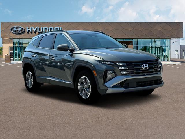 new 2025 Hyundai TUCSON Hybrid car, priced at $33,930