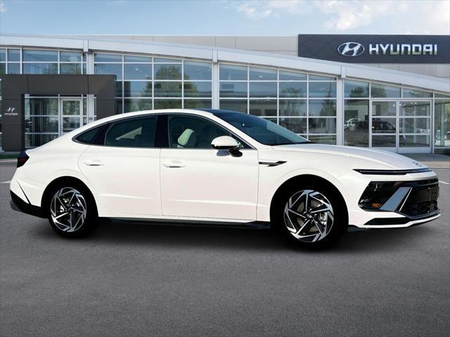 new 2025 Hyundai Sonata car, priced at $30,171