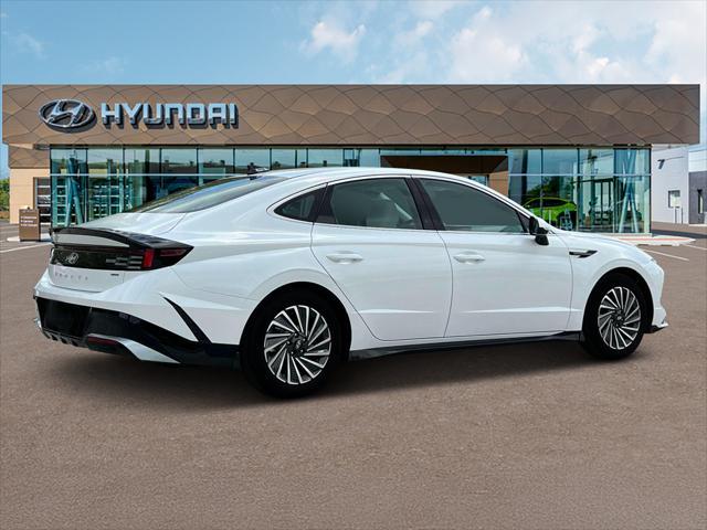 new 2025 Hyundai Sonata Hybrid car, priced at $30,930