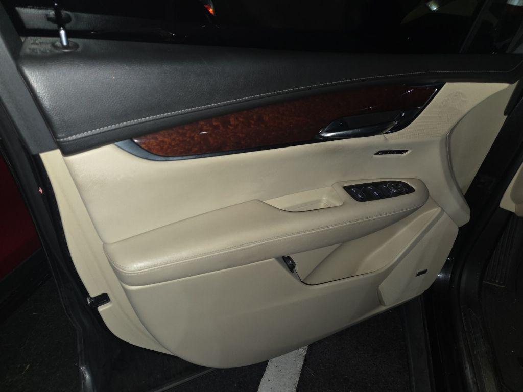 used 2017 Cadillac XT5 car, priced at $17,557