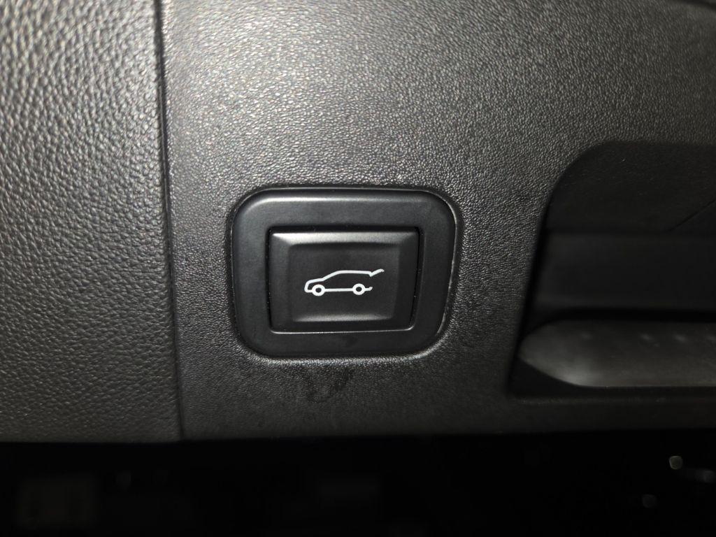 used 2017 Cadillac XT5 car, priced at $17,557