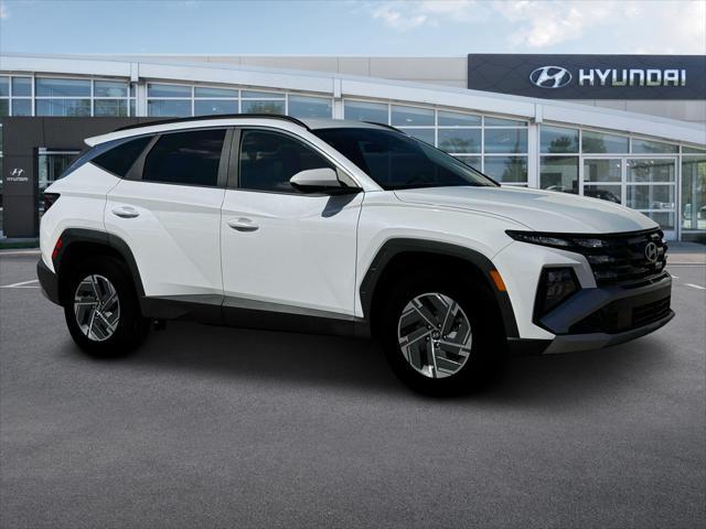 new 2025 Hyundai TUCSON Hybrid car, priced at $34,785