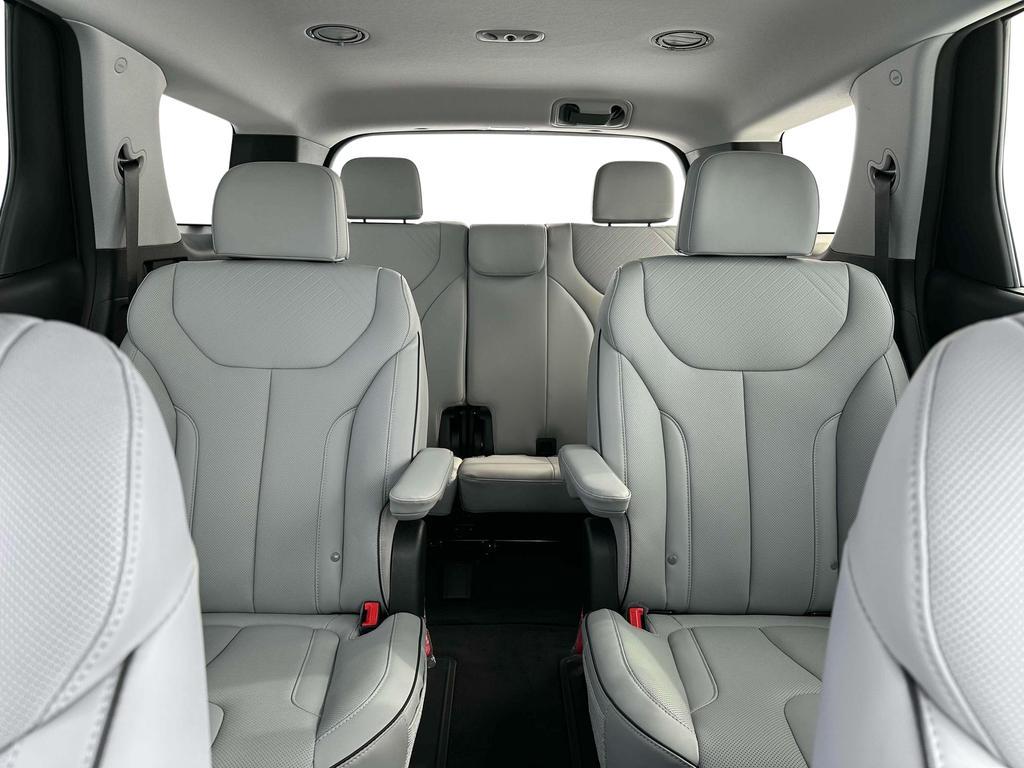 used 2025 Hyundai Palisade car, priced at $39,986