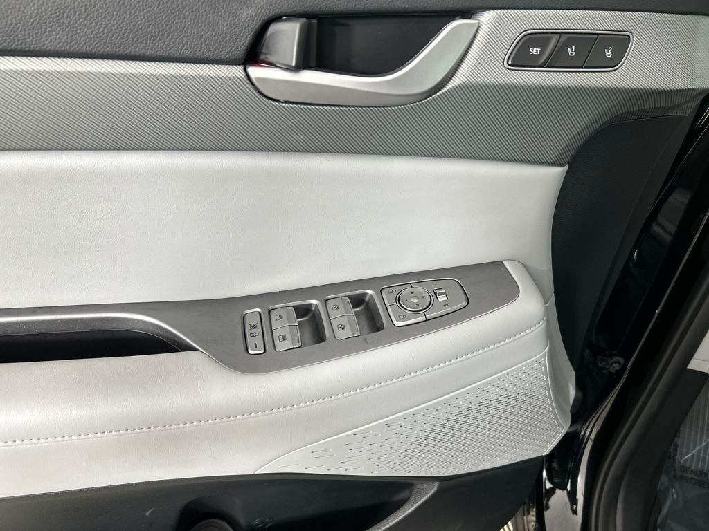 used 2025 Hyundai Palisade car, priced at $39,986