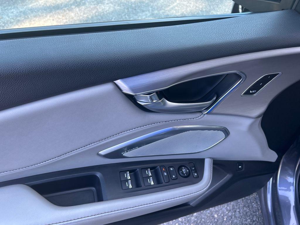 used 2021 Acura RDX car, priced at $27,550