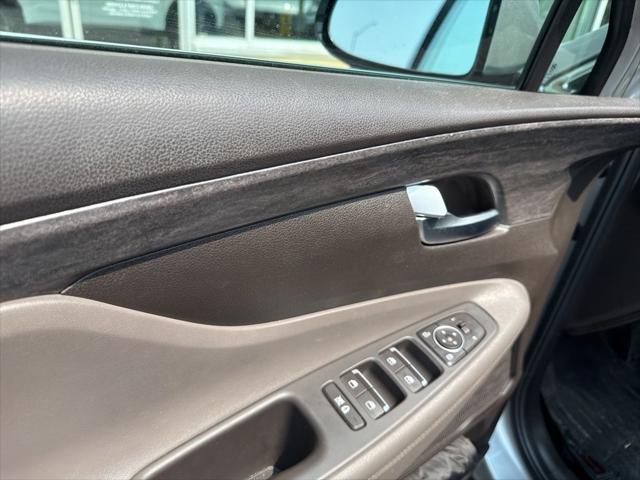 used 2020 Hyundai Santa Fe car, priced at $21,990