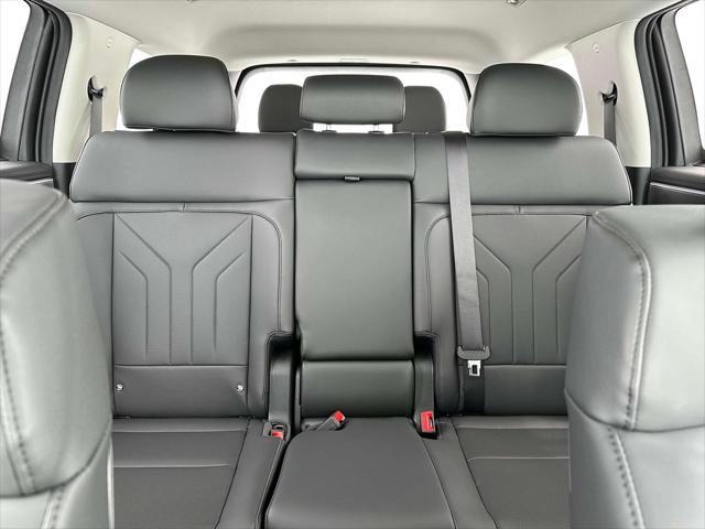 new 2025 Hyundai Santa Fe car, priced at $37,165