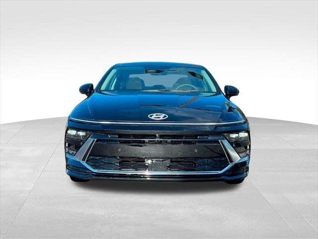 used 2025 Hyundai Sonata Hybrid car, priced at $35,990