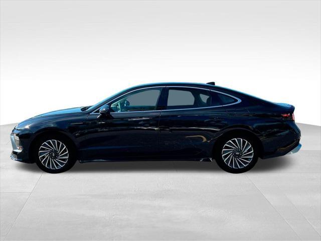 used 2025 Hyundai Sonata Hybrid car, priced at $35,990