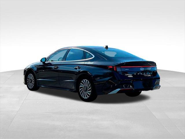 used 2025 Hyundai Sonata Hybrid car, priced at $35,990