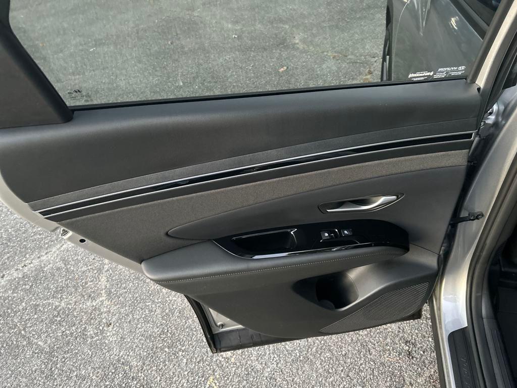 used 2022 Hyundai TUCSON Hybrid car, priced at $27,990