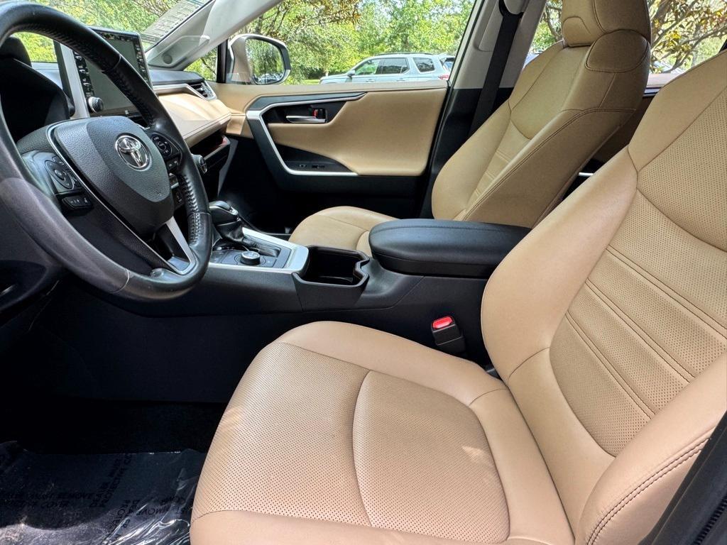 used 2022 Toyota RAV4 Hybrid car, priced at $32,556