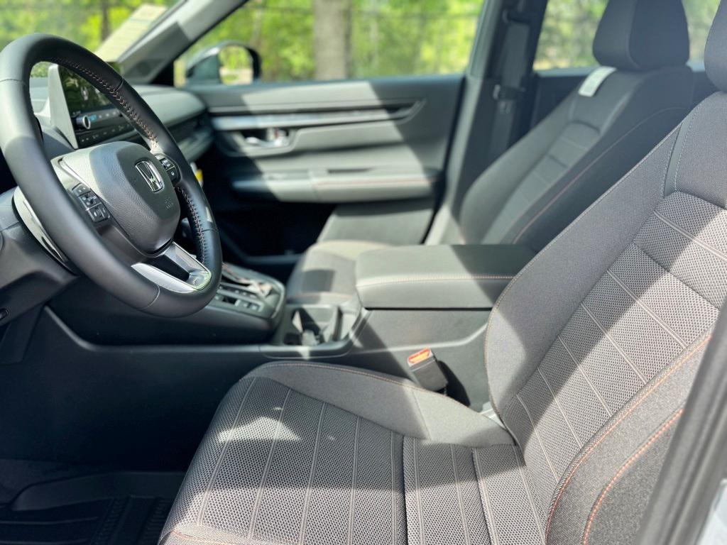 new 2025 Honda CR-V Hybrid car, priced at $36,605