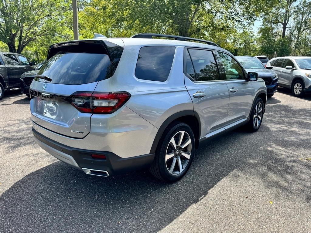 used 2023 Honda Pilot car, priced at $38,377