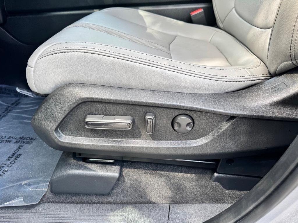 used 2023 Honda Pilot car, priced at $38,377