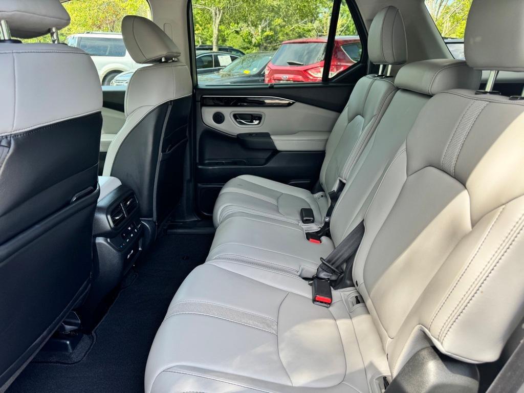 used 2023 Honda Pilot car, priced at $38,377