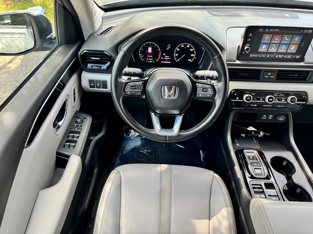 used 2023 Honda Pilot car, priced at $38,377