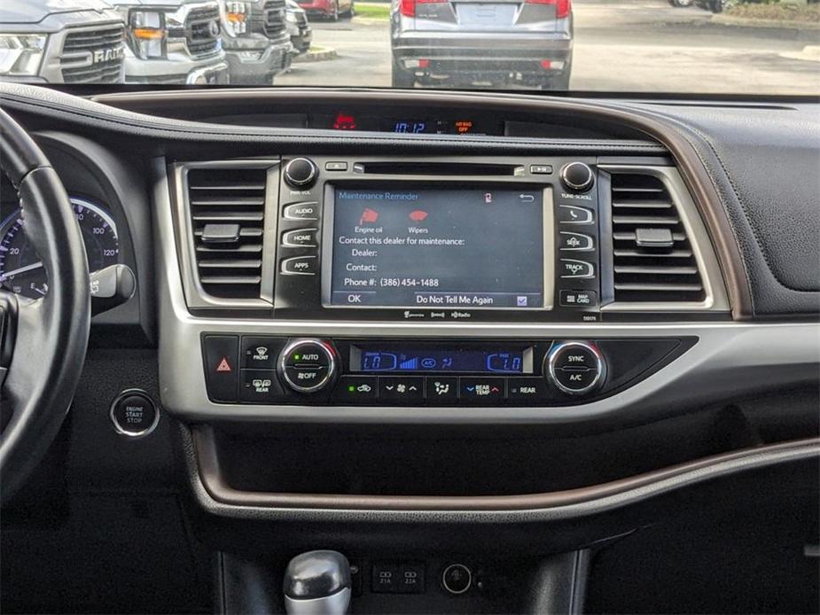 used 2018 Toyota Highlander car, priced at $22,769