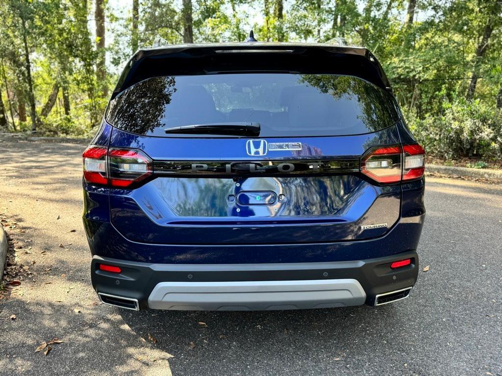 new 2025 Honda Pilot car, priced at $49,940