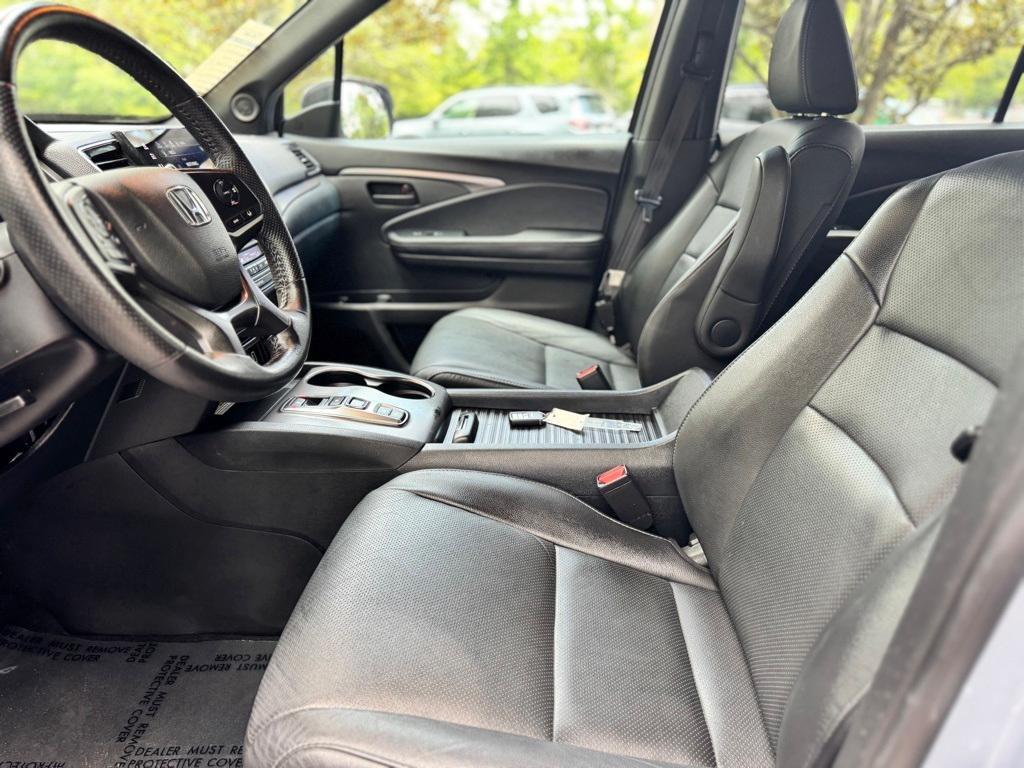 used 2022 Honda Passport car, priced at $31,609