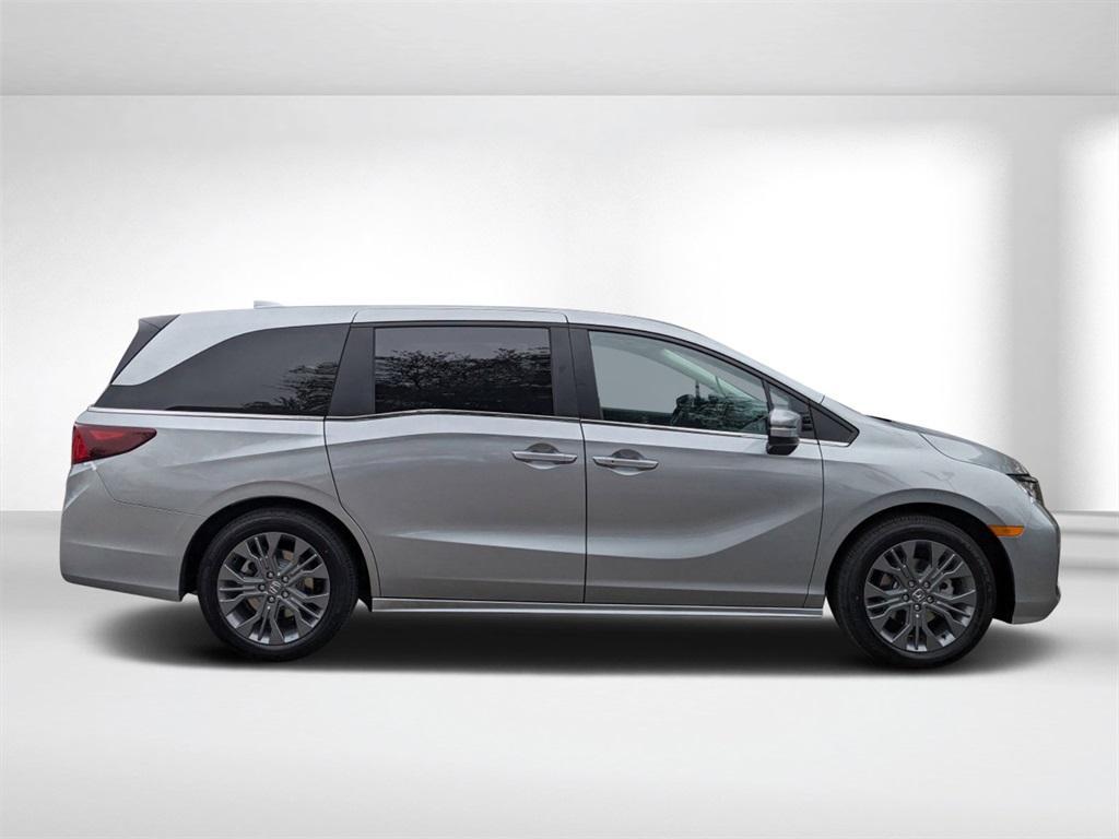 new 2025 Honda Odyssey car, priced at $48,005