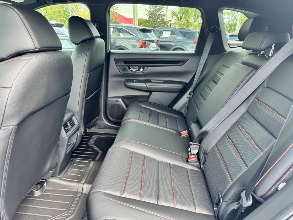 new 2026 Honda CR-V Hybrid car, priced at $40,575