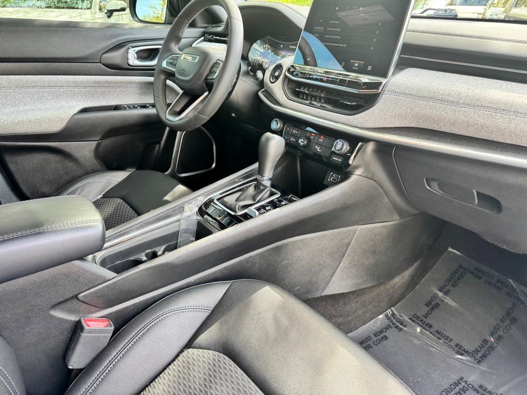 used 2024 Jeep Compass car, priced at $21,018