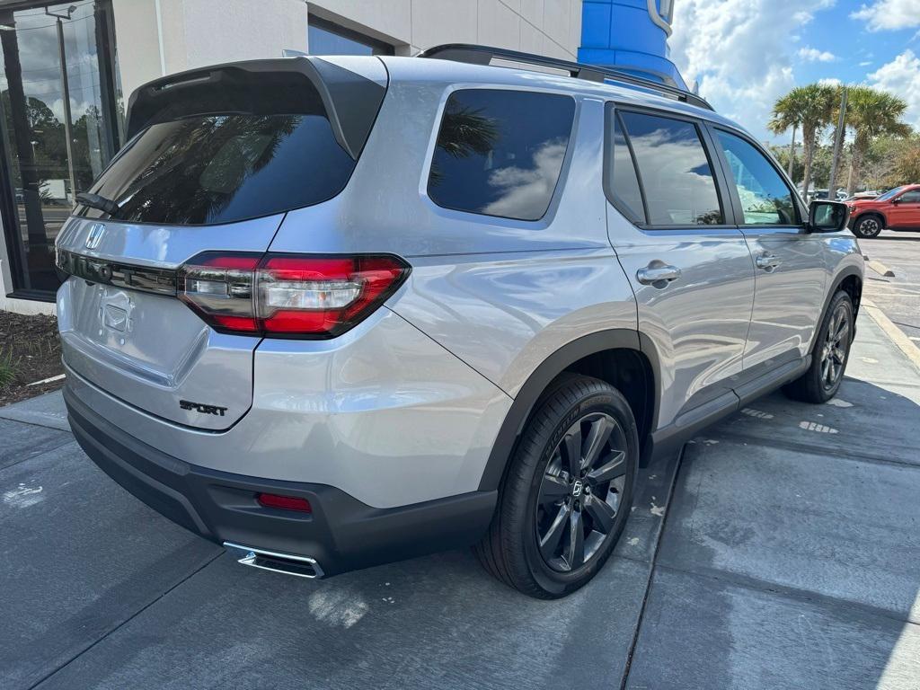 new 2025 Honda Pilot car, priced at $41,695