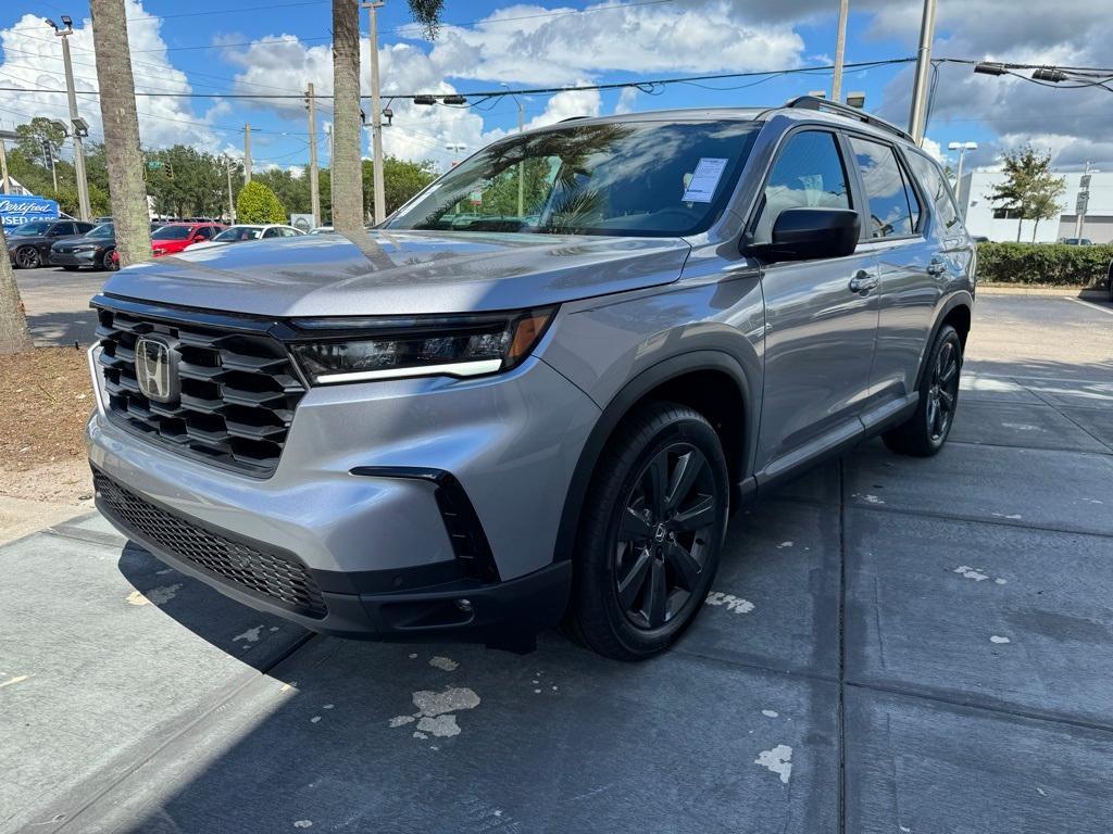 new 2025 Honda Pilot car, priced at $41,695