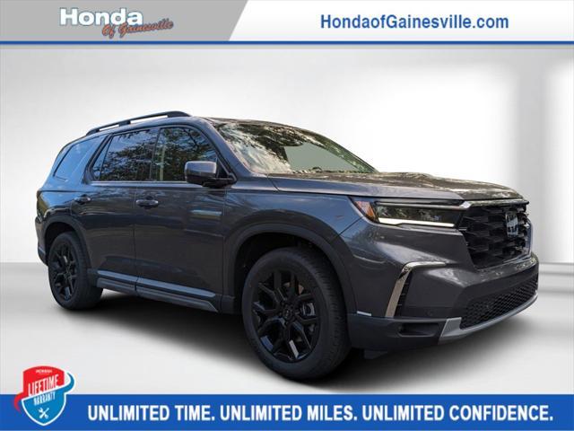 new 2025 Honda Pilot car, priced at $50,995