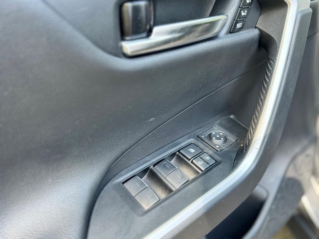 used 2022 Toyota RAV4 Hybrid car, priced at $32,907