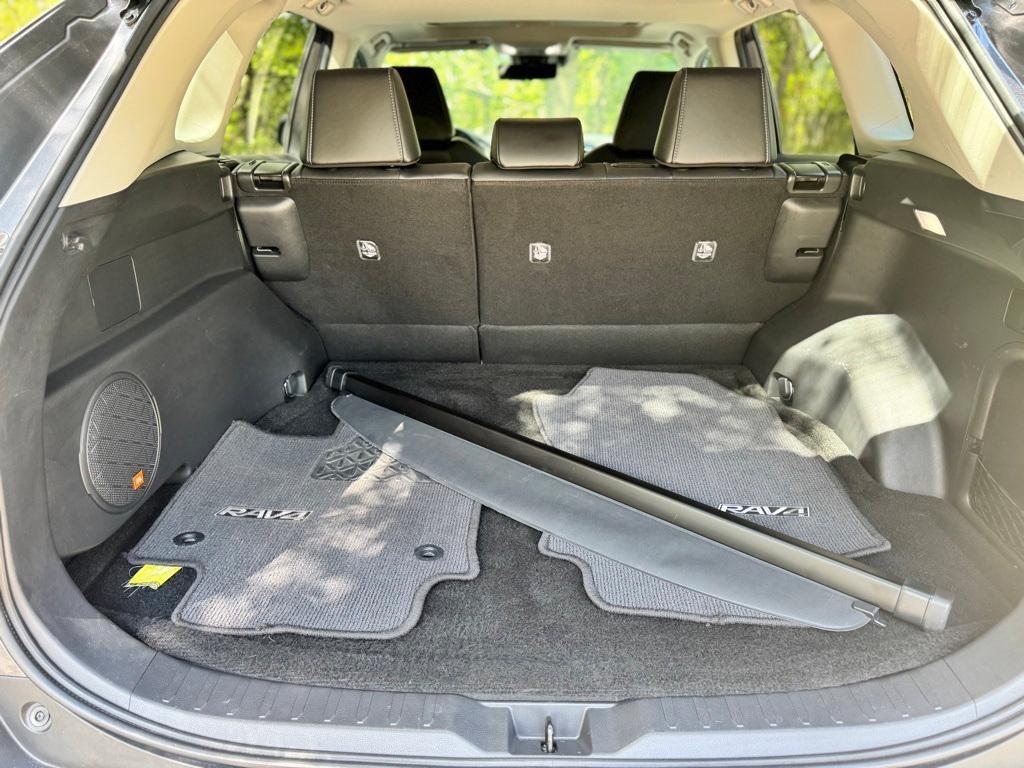 used 2022 Toyota RAV4 Hybrid car, priced at $32,907