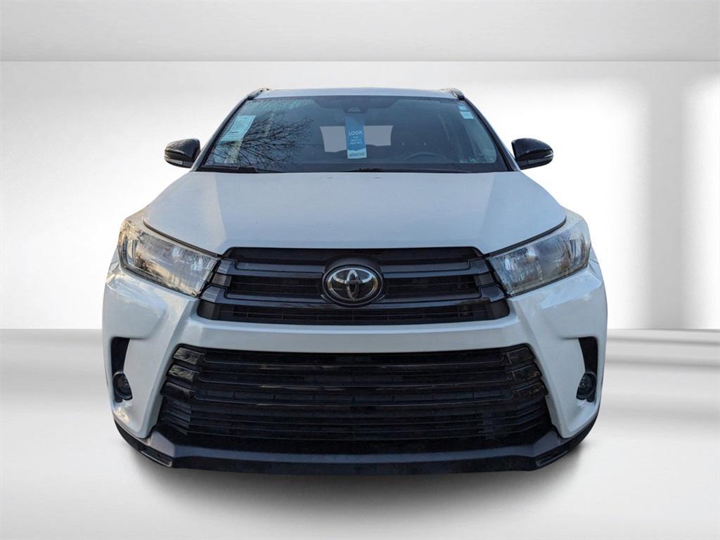 used 2019 Toyota Highlander car, priced at $24,899