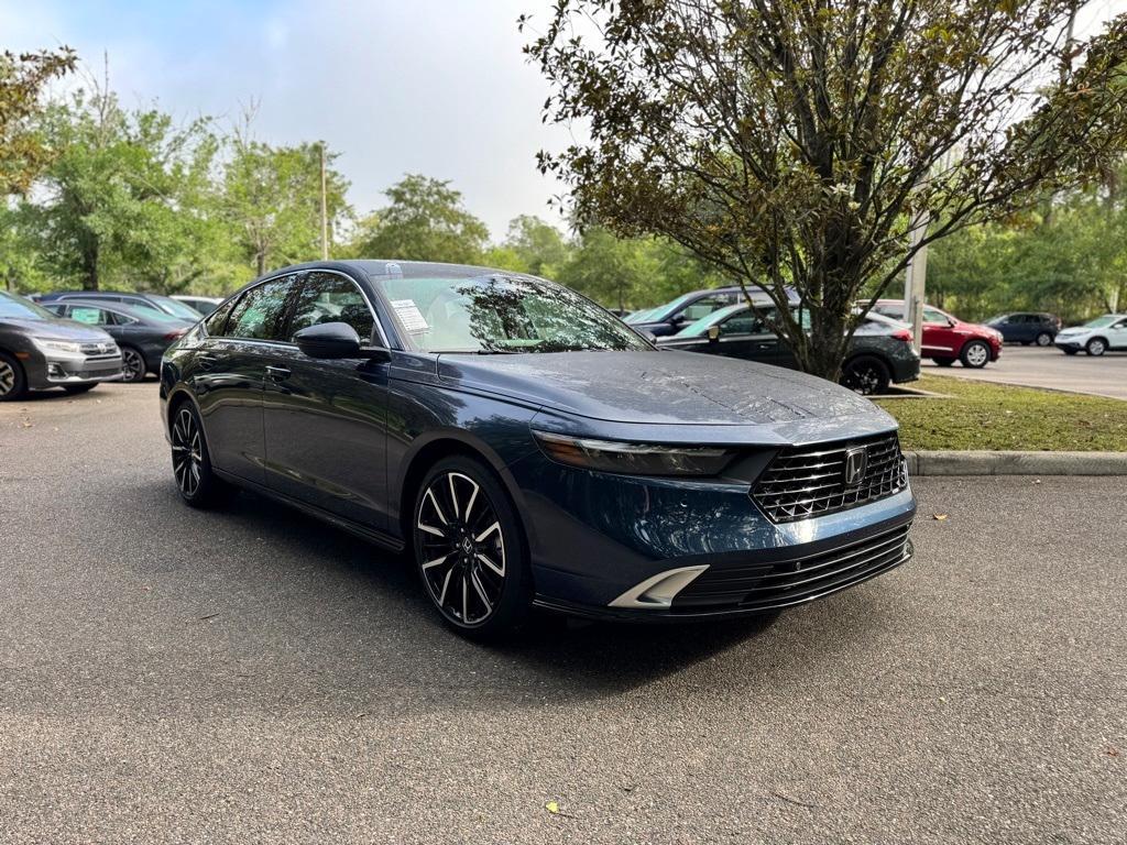 new 2025 Honda Accord Hybrid car, priced at $40,450