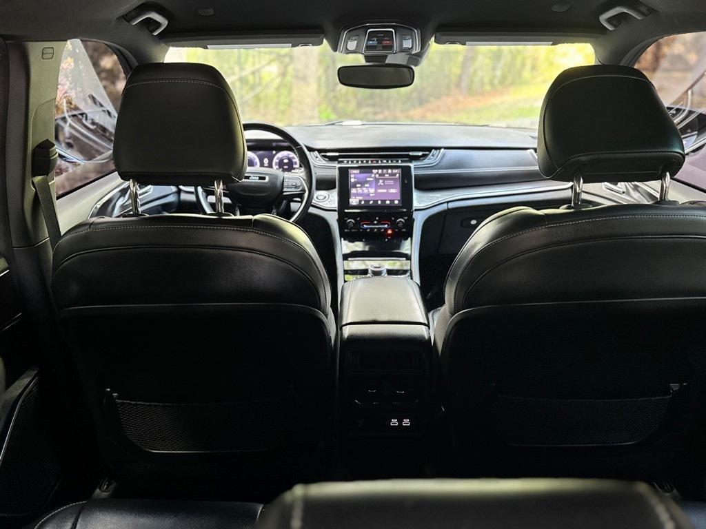 used 2022 Jeep Grand Cherokee car, priced at $31,356