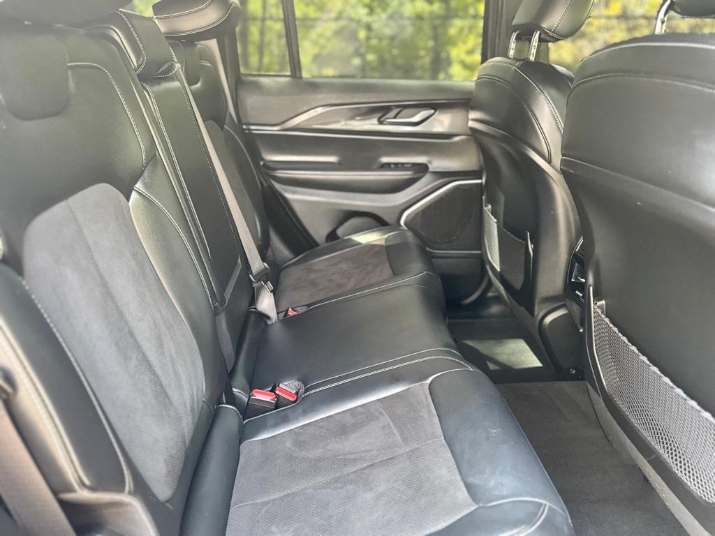 used 2022 Jeep Grand Cherokee car, priced at $31,356
