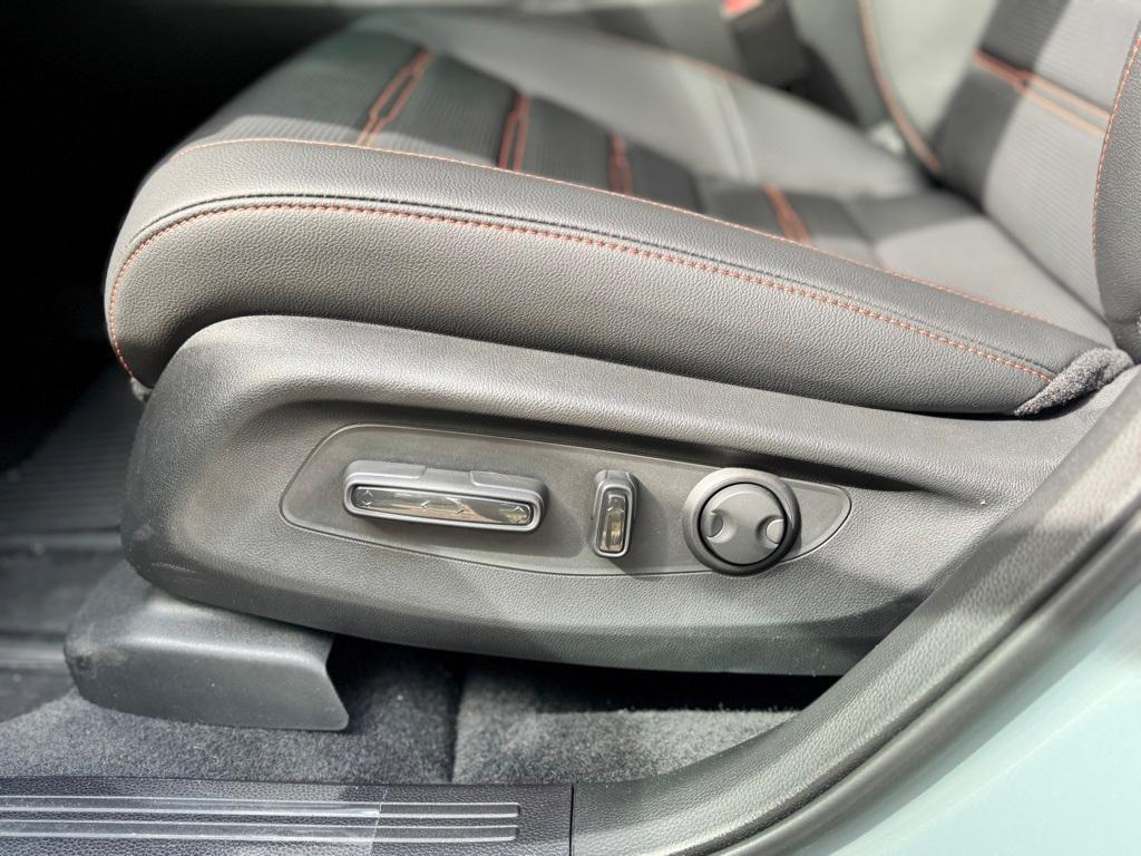 new 2025 Honda CR-V Hybrid car, priced at $39,500