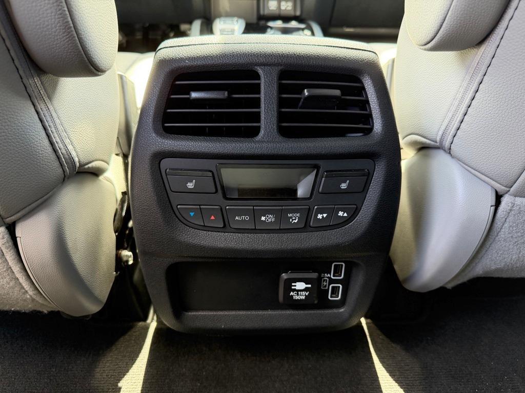 used 2022 Honda Passport car, priced at $29,389