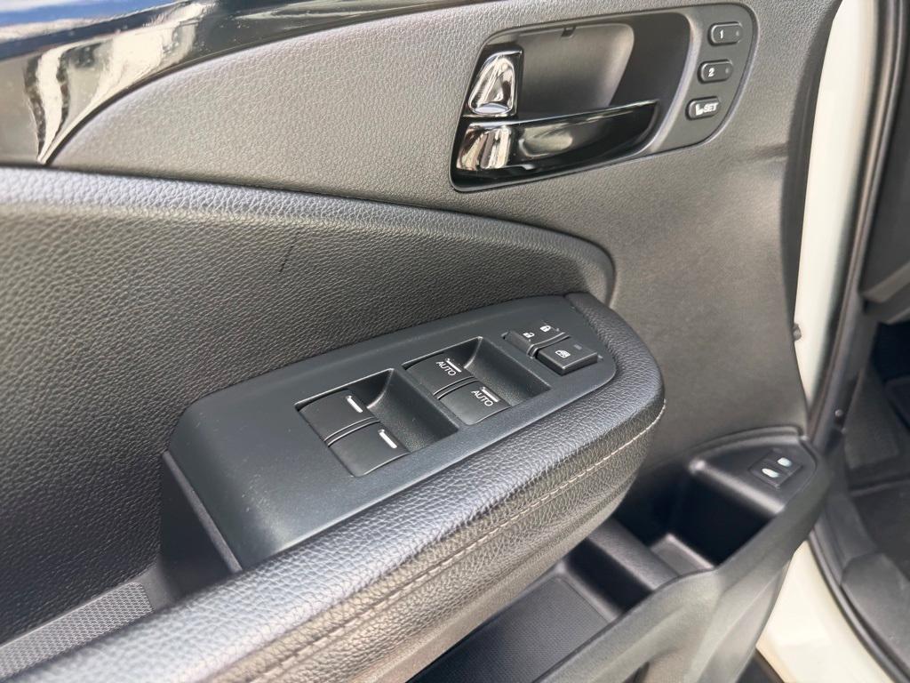 used 2022 Honda Passport car, priced at $29,389