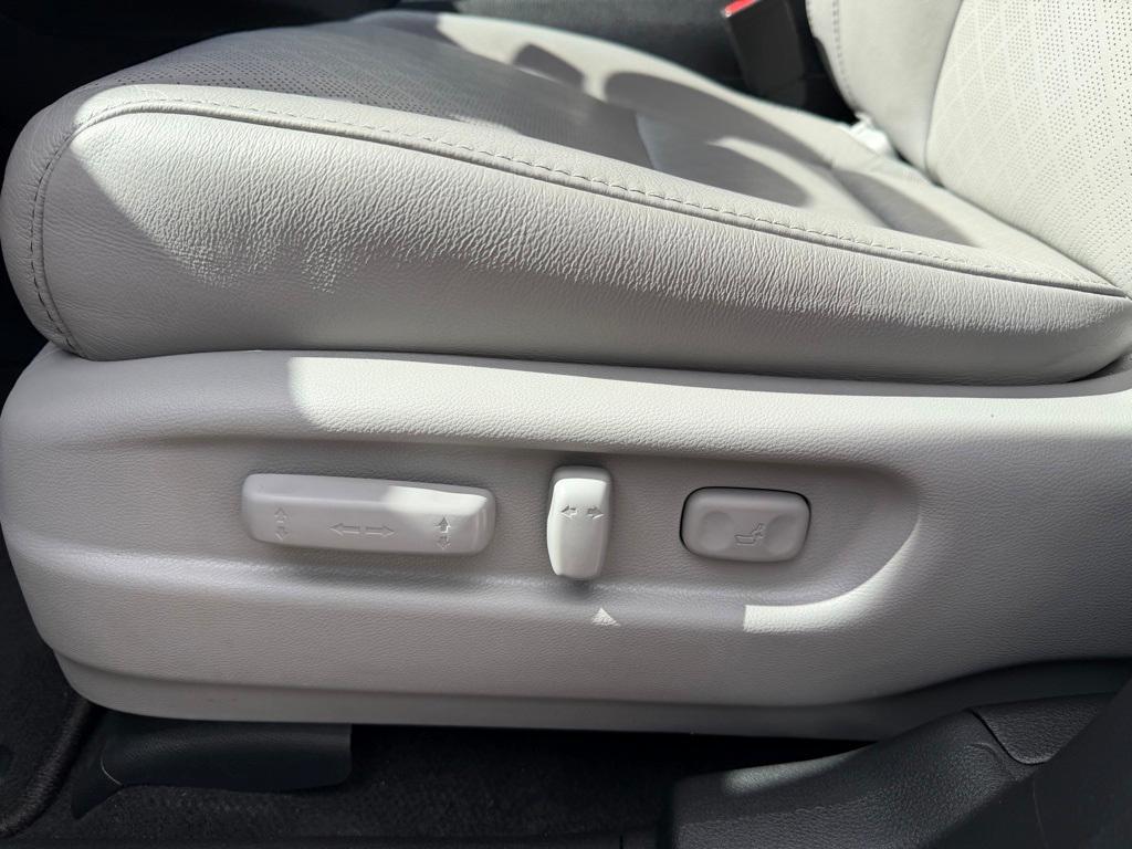 used 2022 Honda Passport car, priced at $29,389