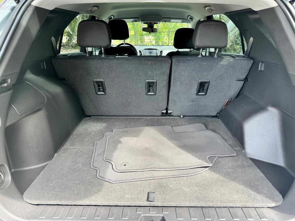used 2023 Chevrolet Equinox car, priced at $19,950