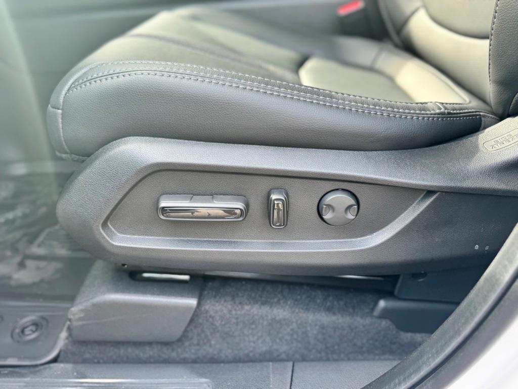 new 2025 Honda Pilot car, priced at $48,945