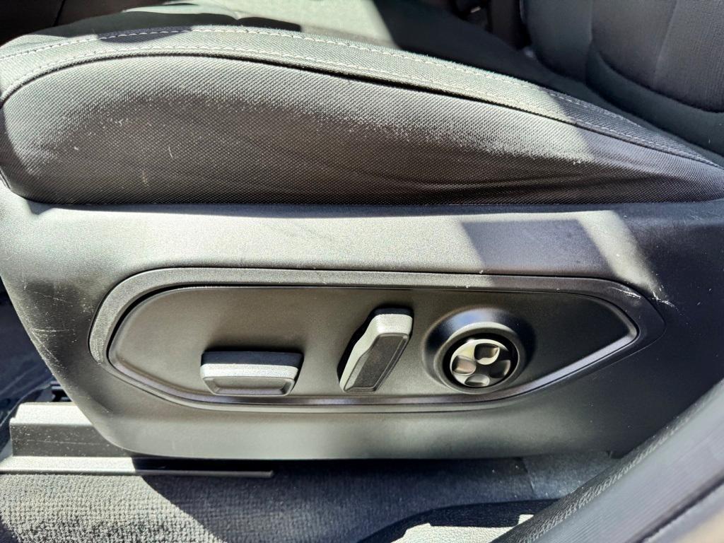 used 2023 Jeep Grand Cherokee L car, priced at $27,259